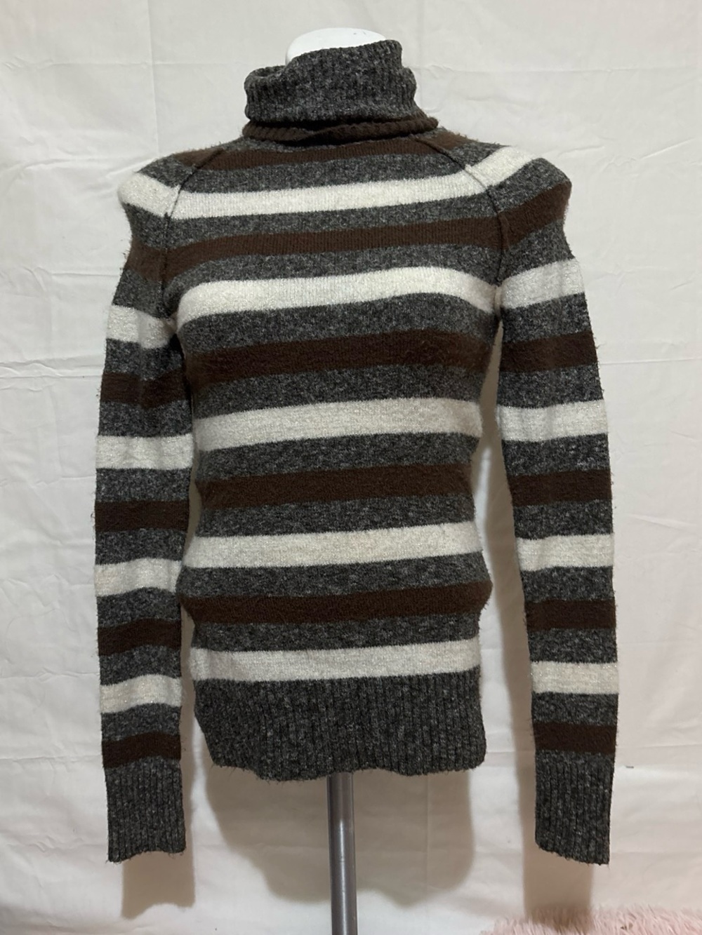 Vintage y2K Arizona jeans sweater size small